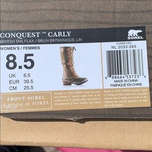 BNIB Sorel women’s Conquest Carly s 8.5